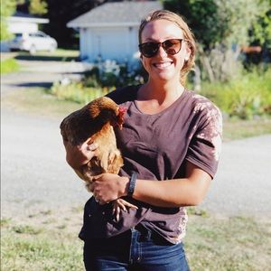 Meet your Posher, Emily